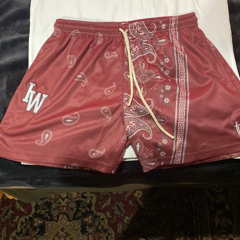 ISO!!! DO NOT BUY!!! IRON WILLED SHORTS